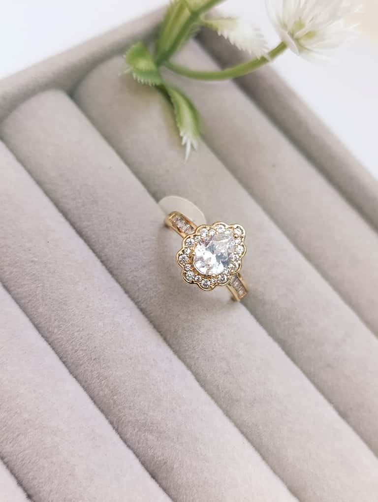 ANILLO MARQUESA CON CIRCONIAS T 7