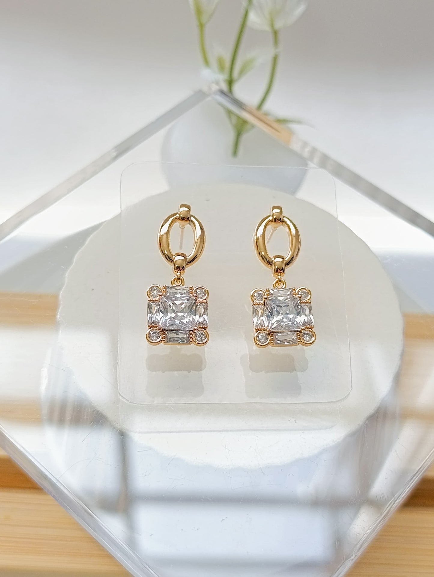 ARETES PIEDRA CUADRADA