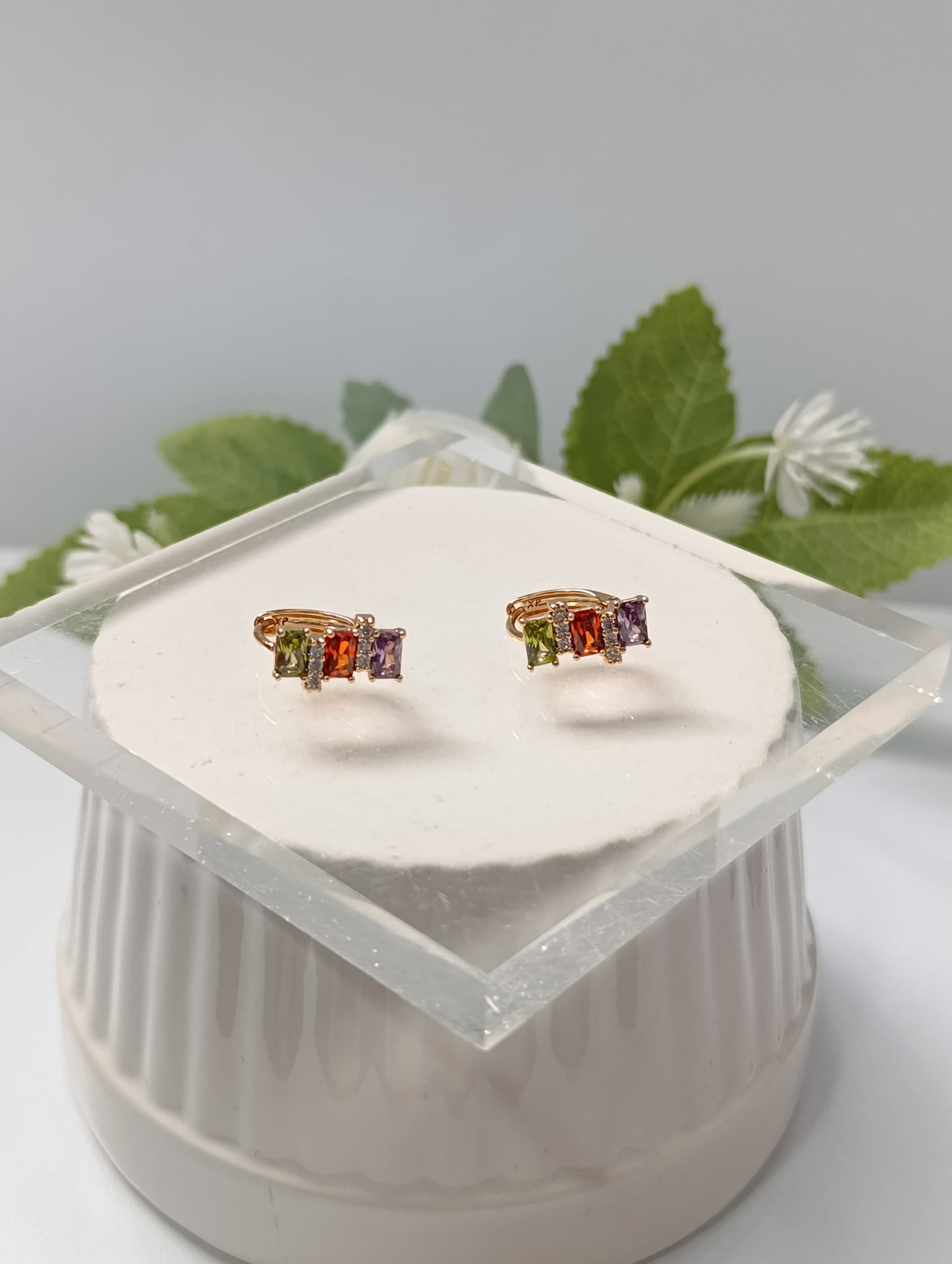 ARGOLLAS CON PIEDRAS DE COLORES
