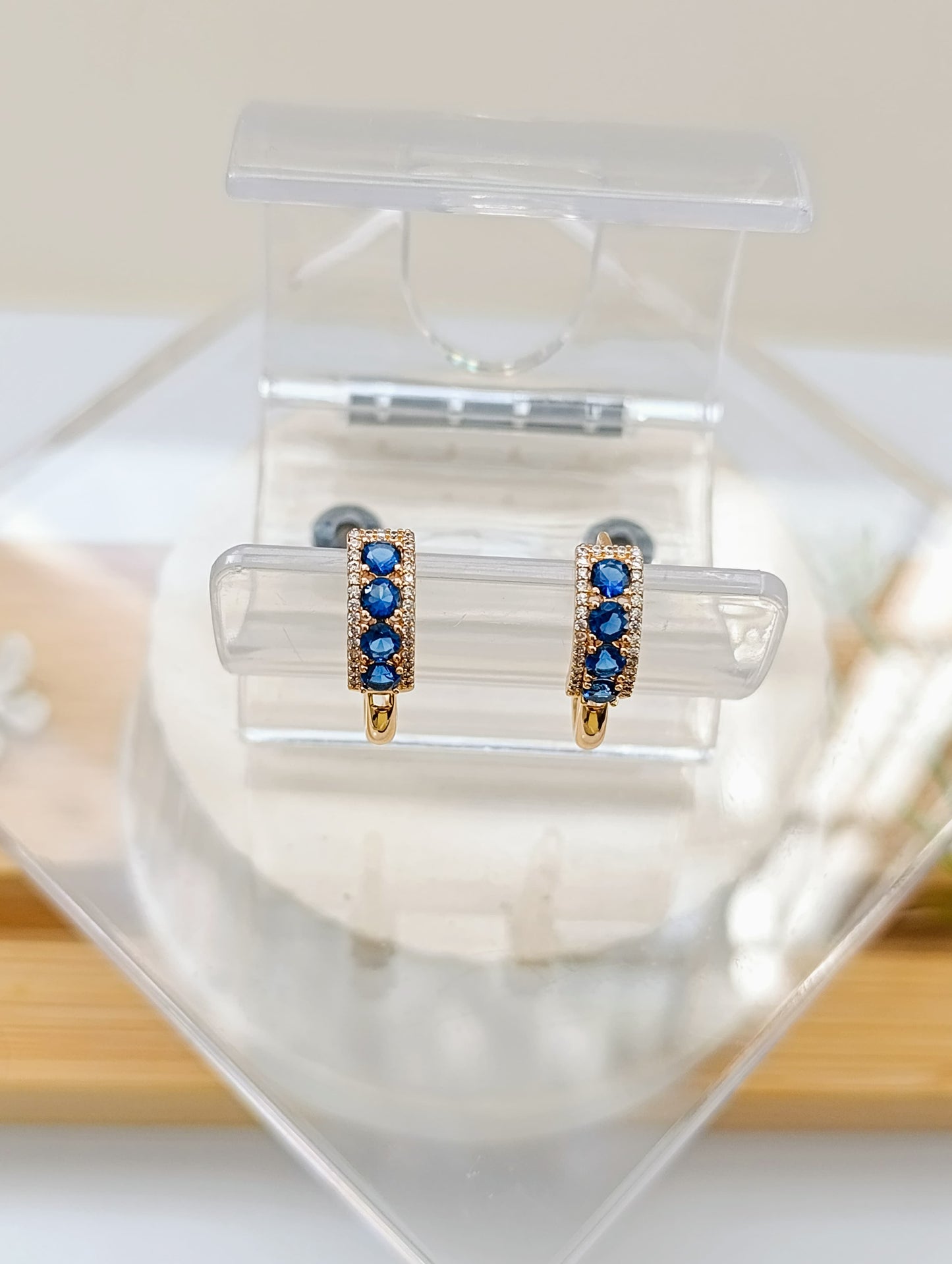 ARGOLLA PIEDRAS AZULES CON CIRCONIAS