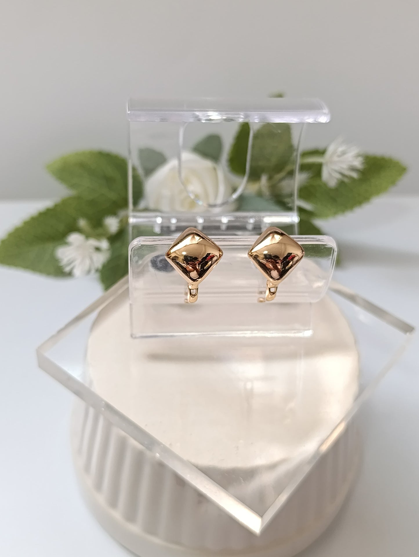 ARGOLLAS DE BROCHE ROMBO