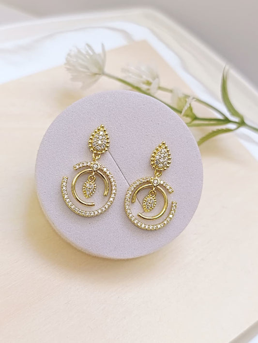 ARETES COLGANTES CON CIRCONIAS