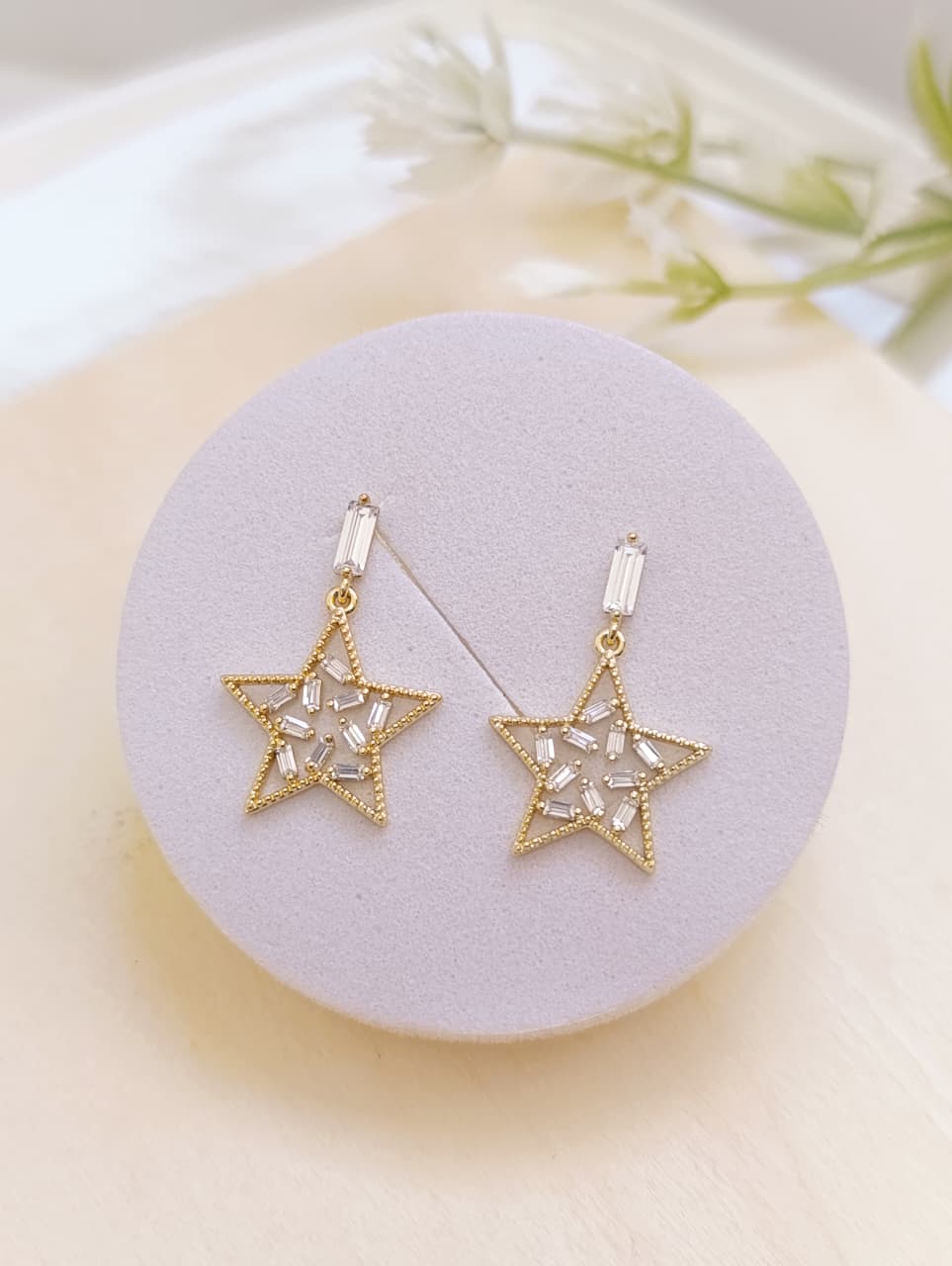 ARETES COLGANTES ESTRELLAS