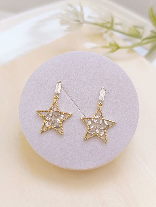 ARETES COLGANTES ESTRELLAS