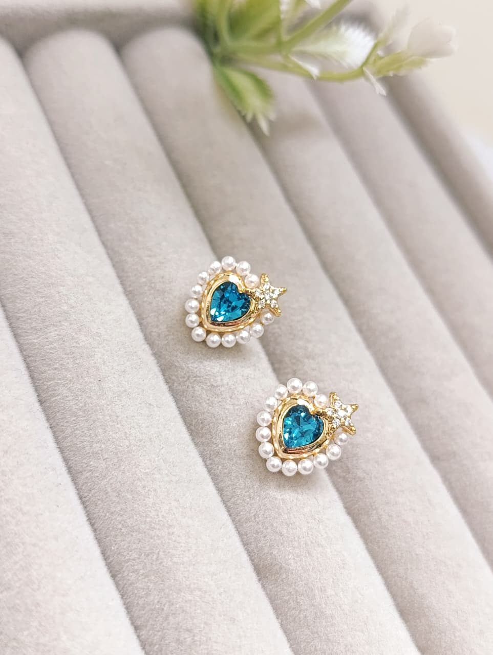 ARETES CORAZÓN CRISTAL TURQUESA