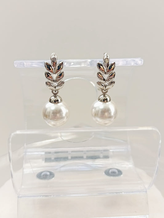 ARGOLLAS HOJAS CON PERLA