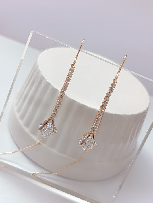 ARETES VIOLADORES ROSE GOLD PIEDRAS