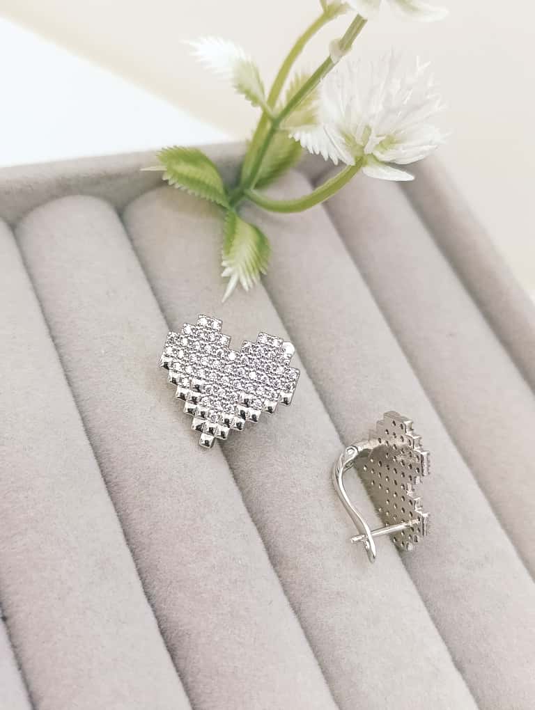 ARETES CORAZONES CON CIRCONIAS