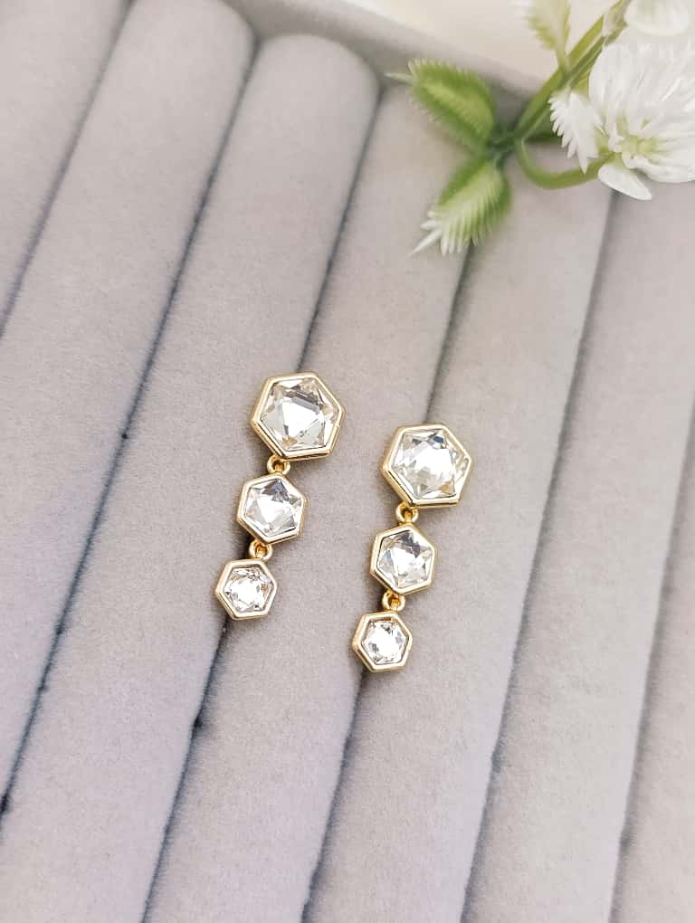 ARETES COLGANTES DORADOS