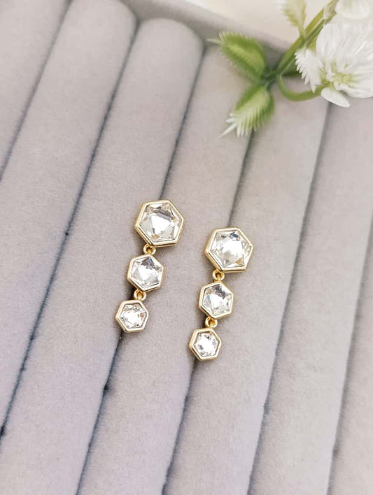 ARETES COLGANTES DORADOS