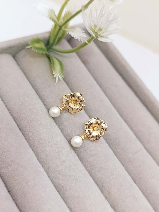 ARETES FLOR PERLITA COLGANTES