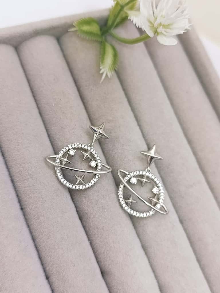 ARETES SATURNO CON ESTRELLAS