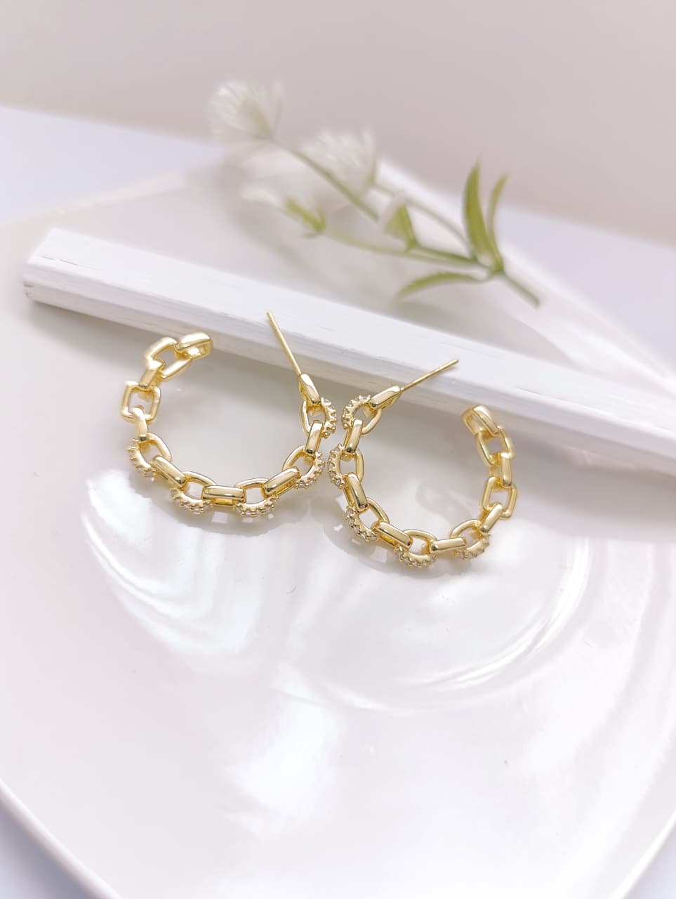 ARGOLLAS CADENITAS CON CIRCONIAS