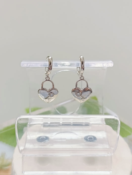 ARGOLLITAS CORAZÓN CANDADO CON LLAVE COLGANTE