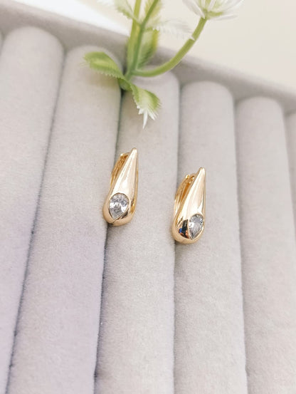 ARGOLLAS GOTA CON PIEDRA