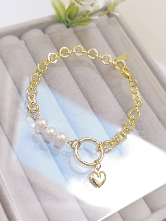 PULSERA PERLITAS DIJE COLGANTE DE CORAZÓN